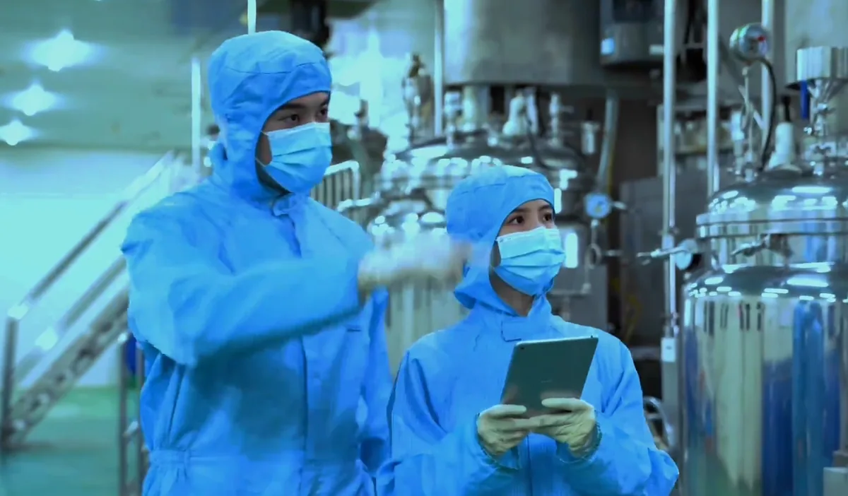 Production-floor review in an oral pouch production workflow